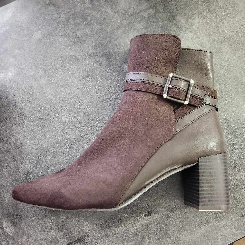 Dress Barn Mila Brown Heel Booties Size 10 Western Fashion Fall Suede Leather - Picture 10 of 11